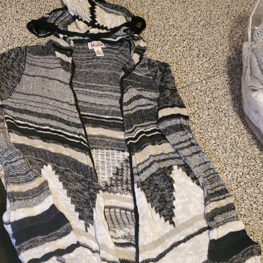 Long sleeve hooded lightweight weave sweater